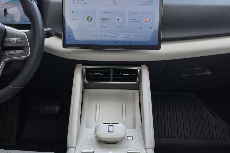BYD YuanUP 2024 immagine di auto #18