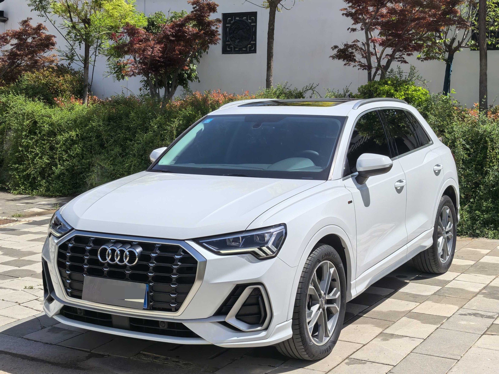 Audi Q3 2020 car image 