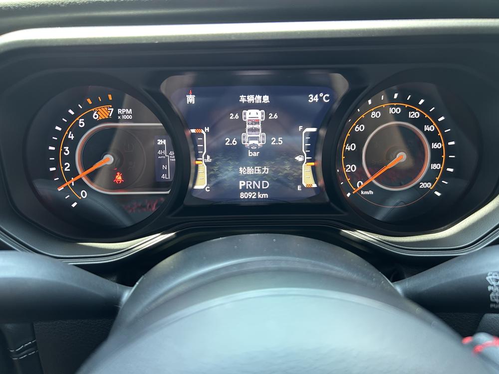 2025 car image #14