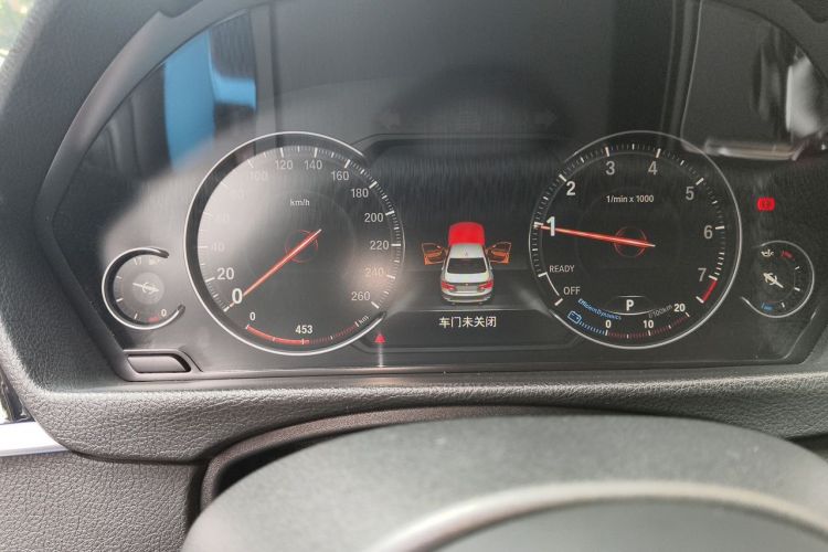 BMW 3 Series 2018 #12 BMW 3 Series 2018 صورة سيارة #12