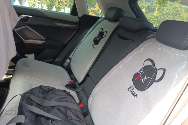 Audi Q3 2021 صورة سيارة #19