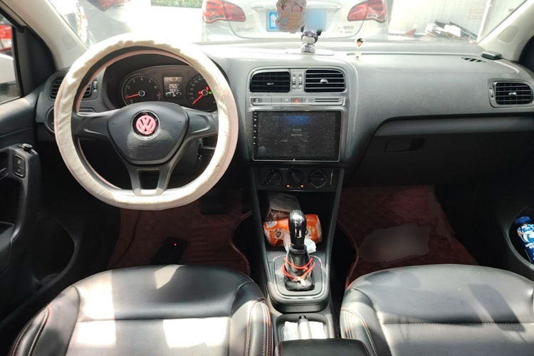 Volkswagen Polo 2019 car image #10