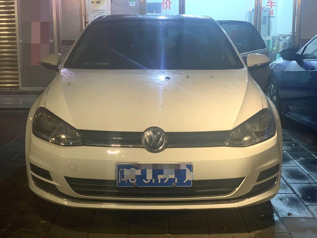 Volkswagen Golf 2015 immagine di auto #2
