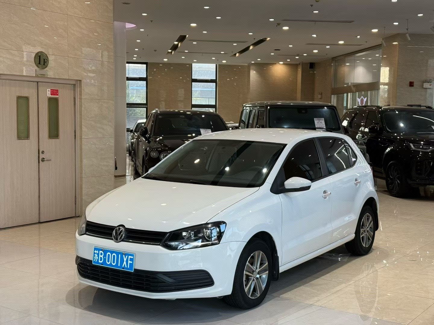 Volkswagen Polo 2016 Volkswagen Polo 2016 car image