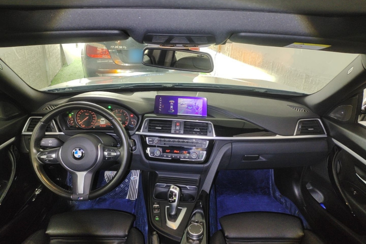 BMW 3 Series GT 2021 car image #11
