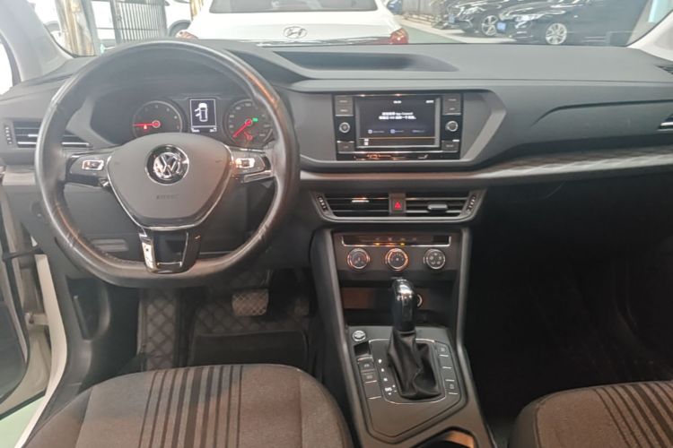 Volkswagen Tharu 2020 صورة سيارة #10