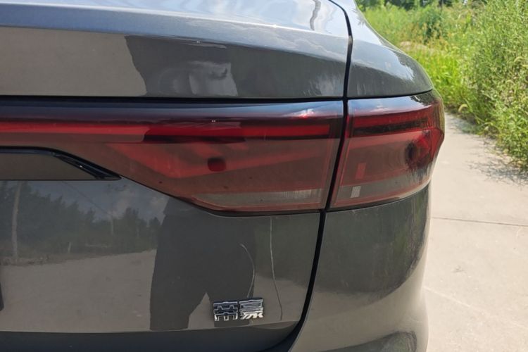 GEELY Emgrand 2024 car image #8