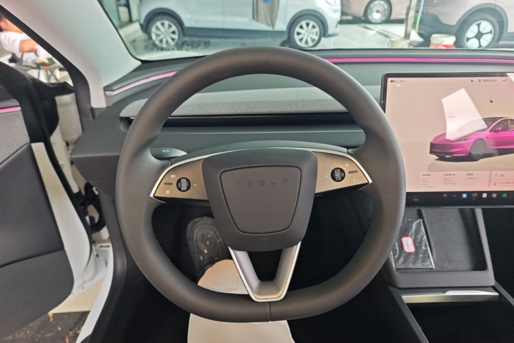 Tesla Model 3 2026 #11 Tesla Model 3 2026 car image #11