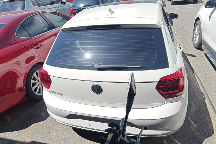 Volkswagen Polo 2022 car image #4