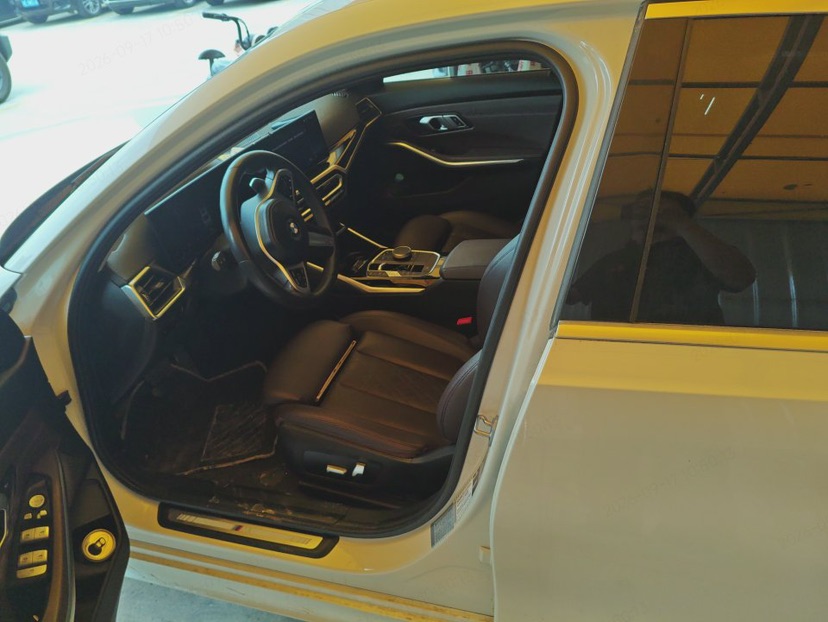 BMW 3 Series 2023 #5 BMW 3 Series 2023 immagine di auto #5