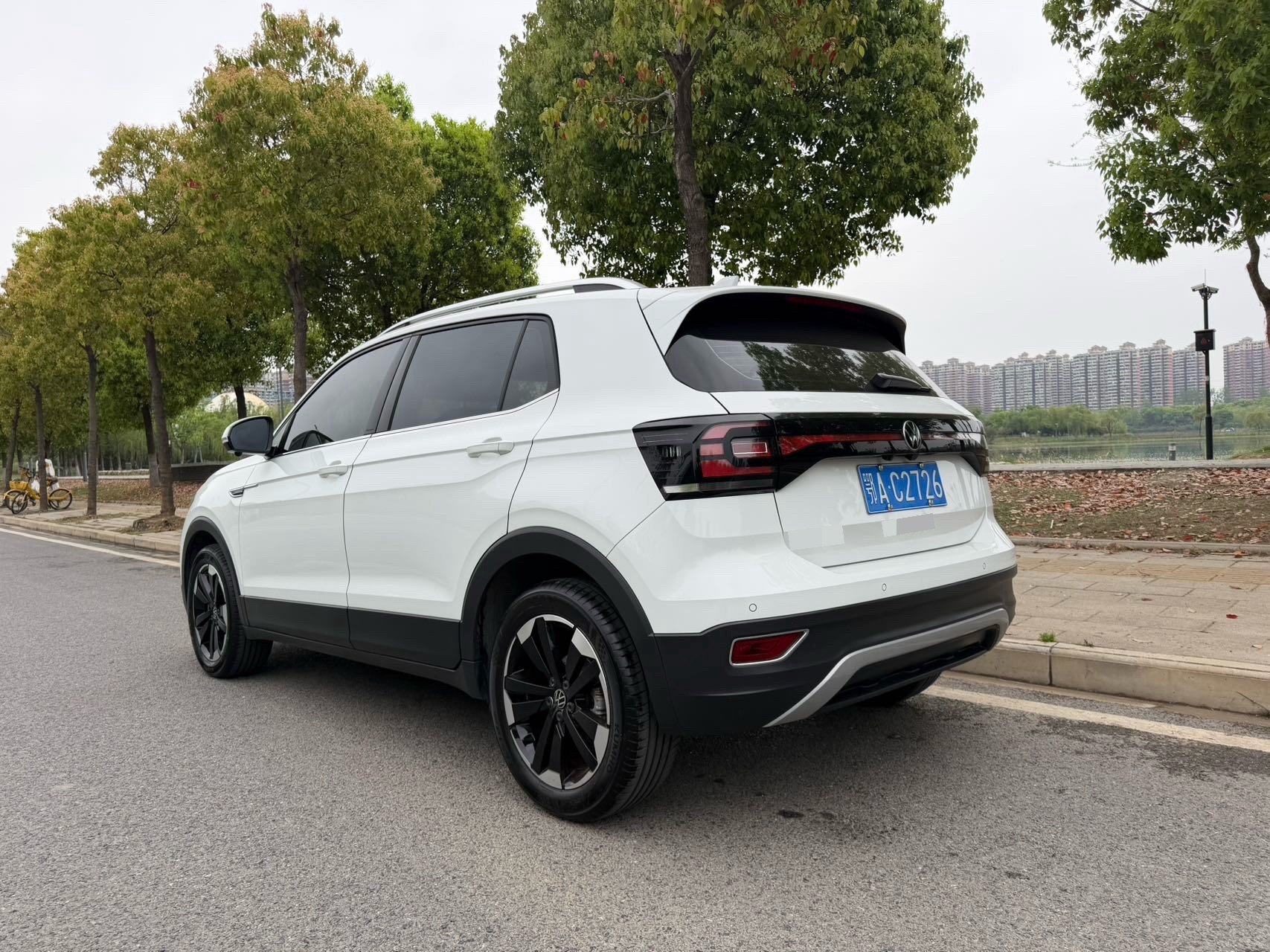 Volkswagen Tacqua 2022 car image #16