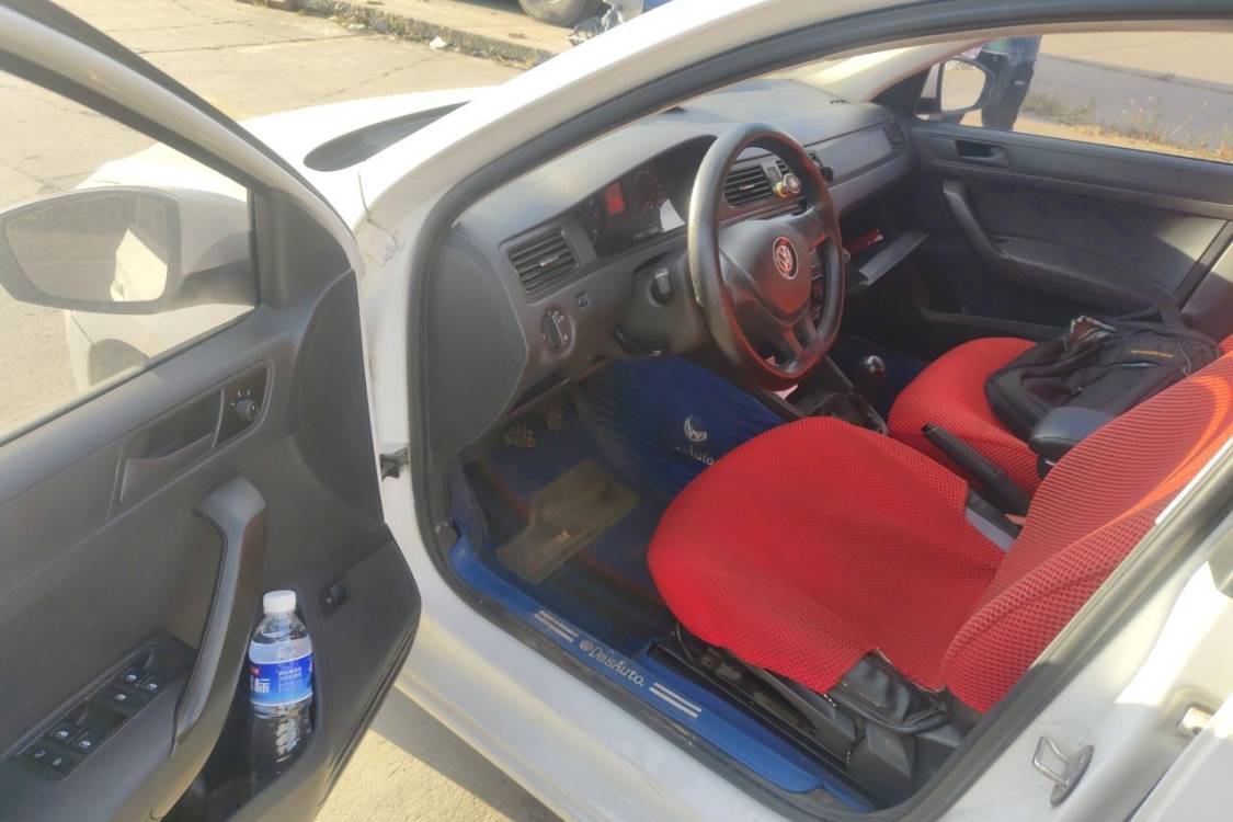 Volkswagen Santana 2017 #23 Volkswagen Santana 2017 car image #23