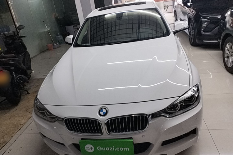 BMW 3 Series 2019 #3 BMW 3 Series 2019 car image #3