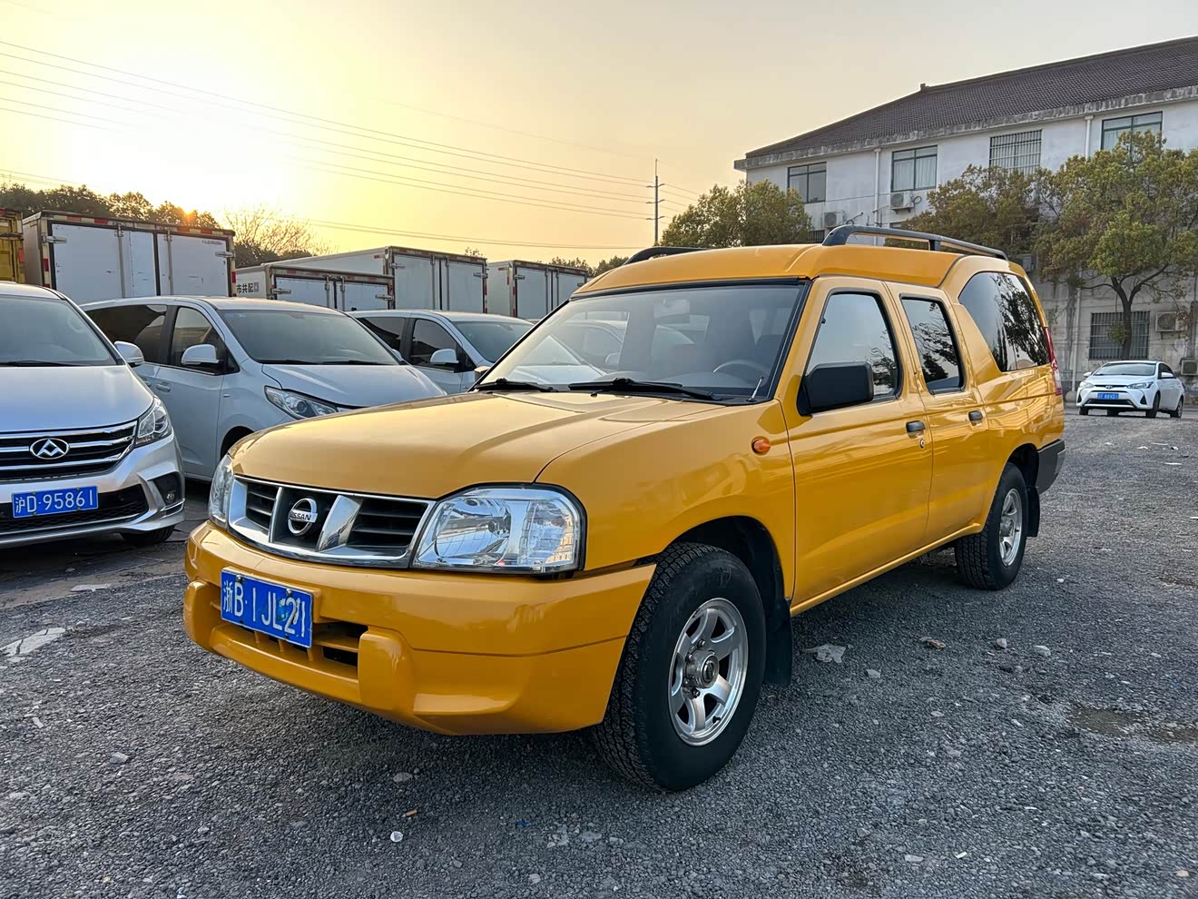 Nissan D22 2014 汽车图片 