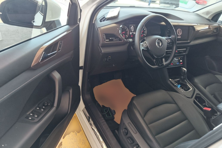Volkswagen Tharu 2021 #12 Volkswagen Tharu 2021 car image #12