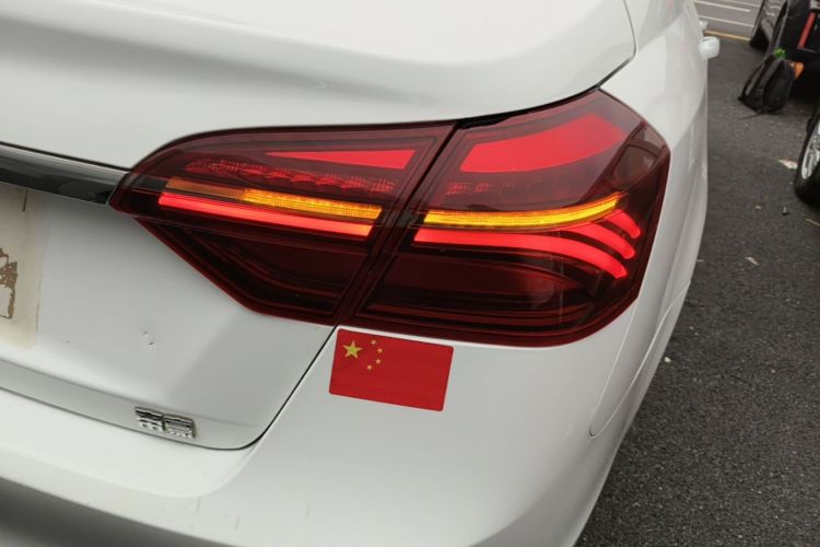 GEELY Emgrand 2019 #8 GEELY Emgrand 2019 car image #8
