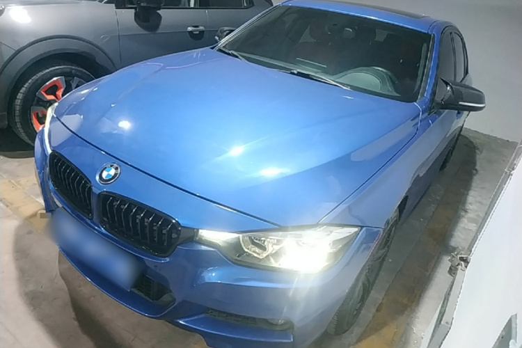 BMW 3 Series 2019 car image #2