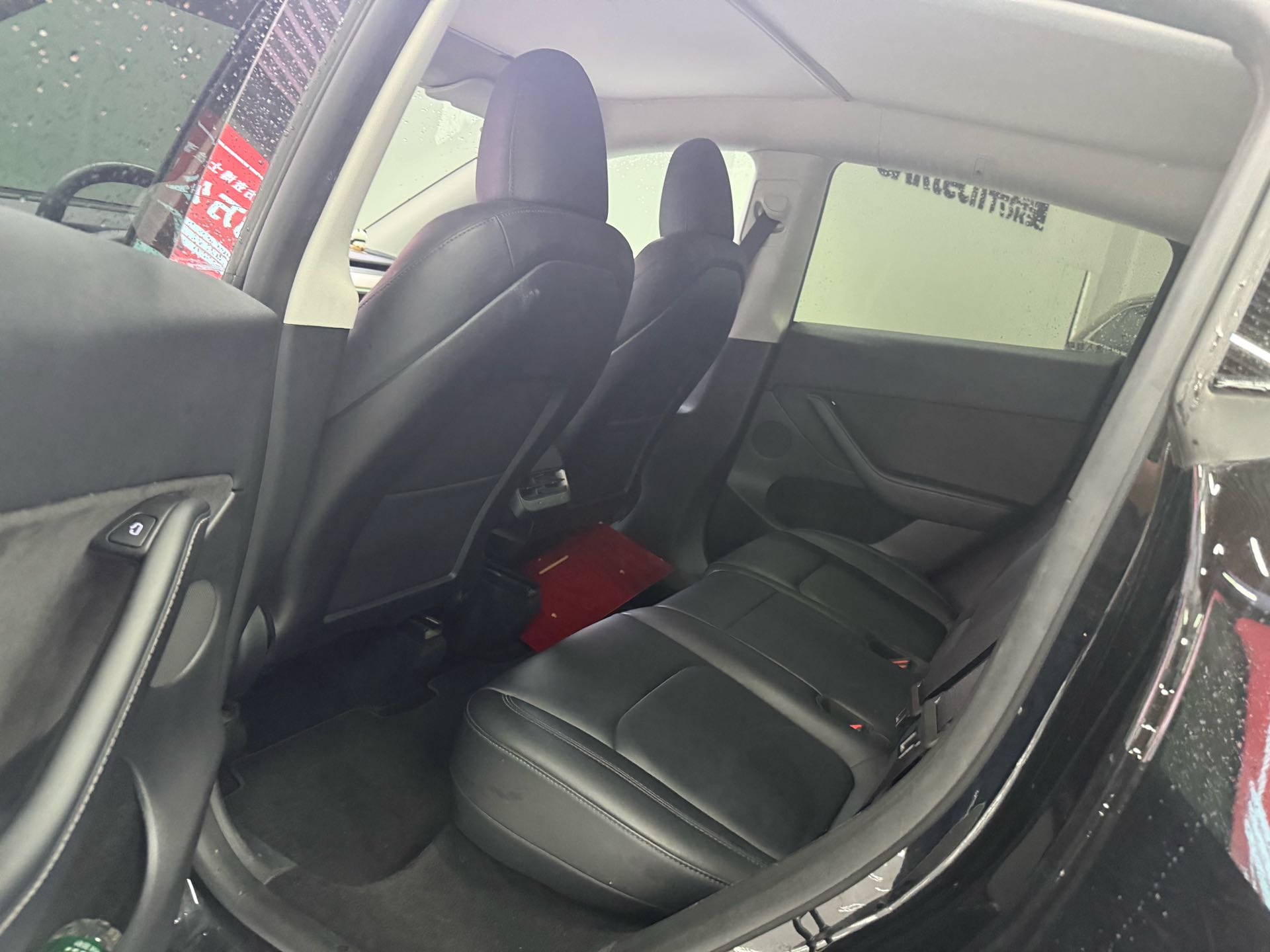 Tesla Model Y 2023 #3 Tesla Model Y 2023 car image #3