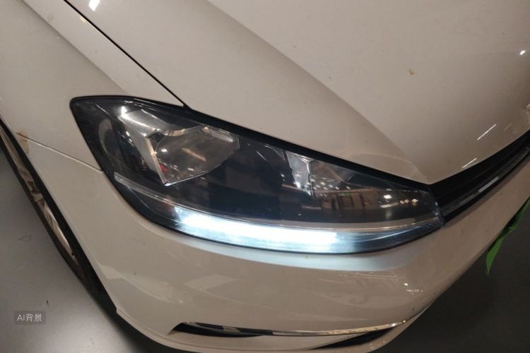 Volkswagen Golf 2018 car image #8