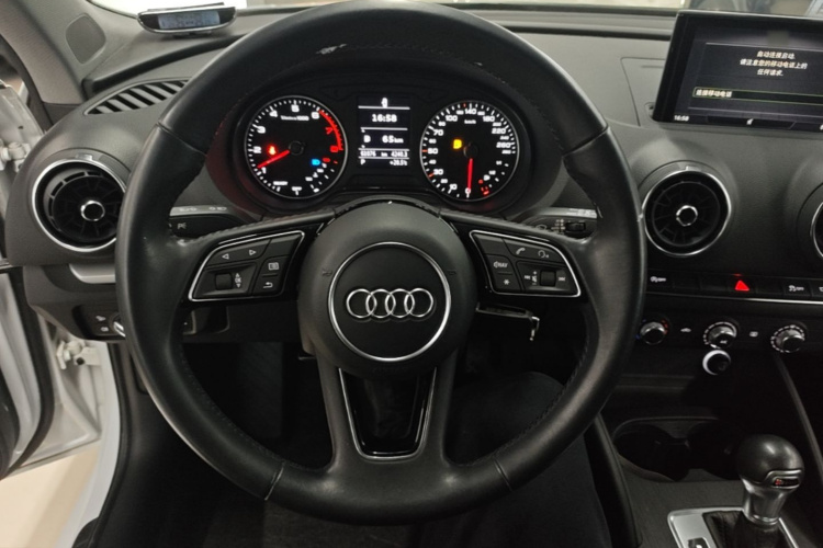 Audi A3 2018 #16 Audi A3 2018 car image #16