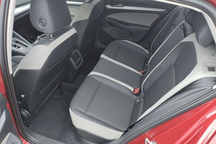 Volkswagen Golf 2021 #13 Volkswagen Golf 2021 car image #13