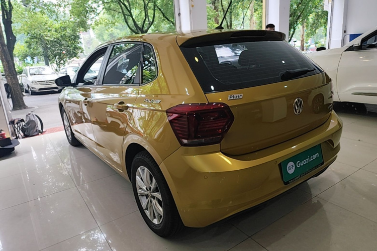 Volkswagen Polo 2019 car image #5