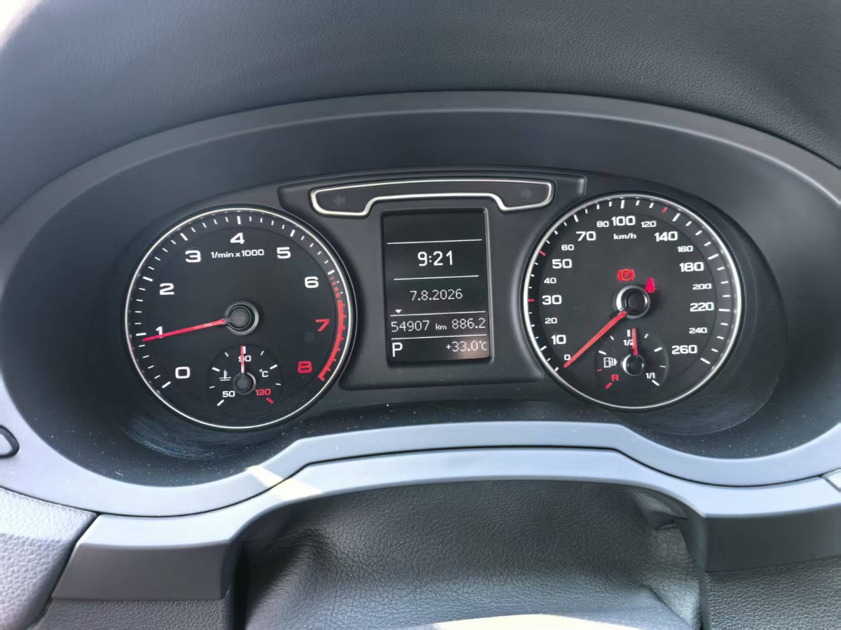 Audi Q3 2015 #5 Audi Q3 2015 car image #5