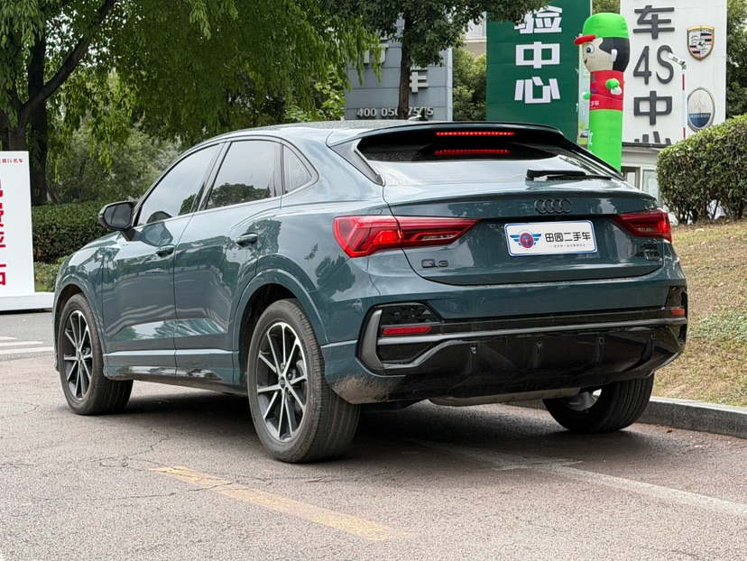 Audi Q3 Sportback 2023 car image #2