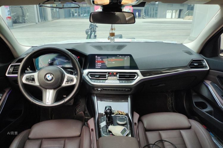 BMW 3 Series 2020 car image #11