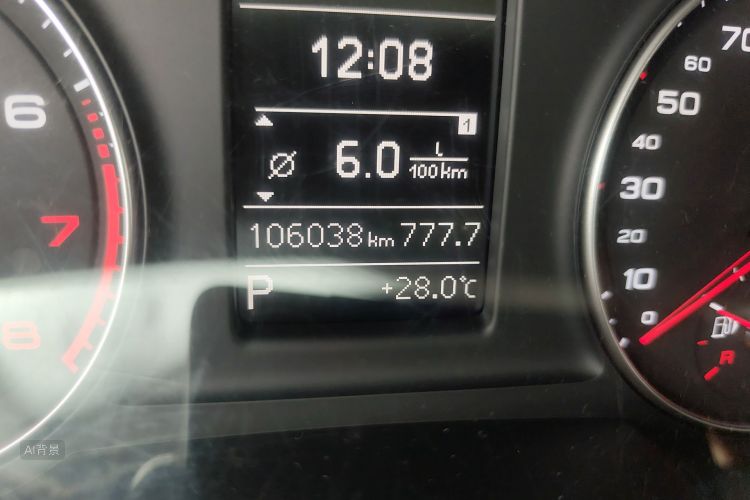 Audi Q3 2016 car image #14