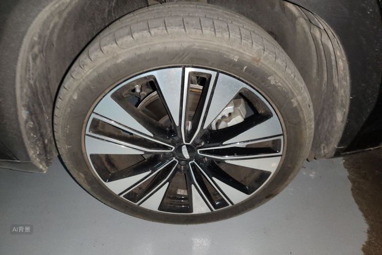 GEELY Boyue L 2025 car image #9