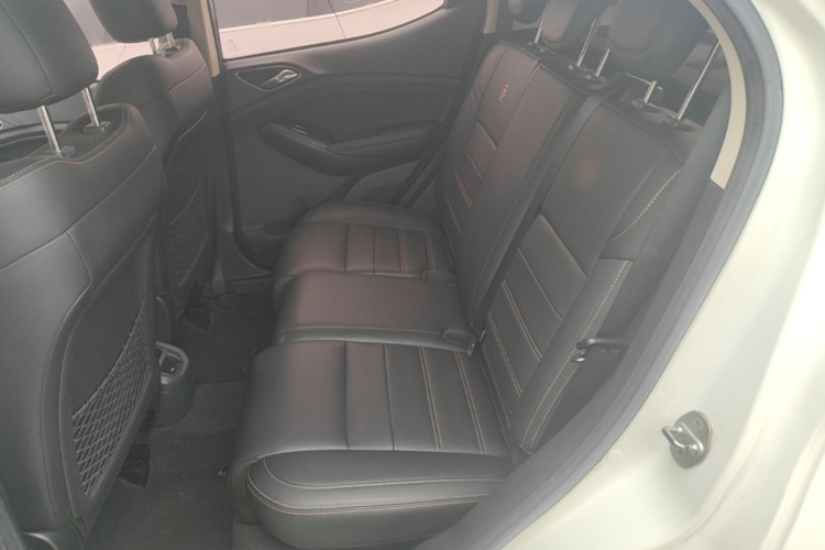 BYD Yuan 2018 #13 BYD Yuan 2018 car image #13