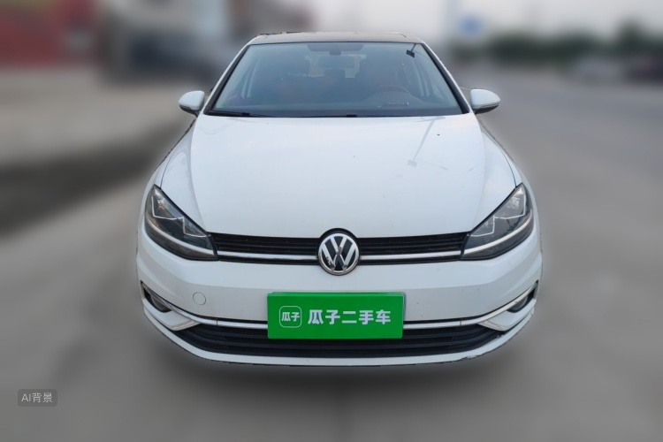 Volkswagen Golf 2020 car image #3