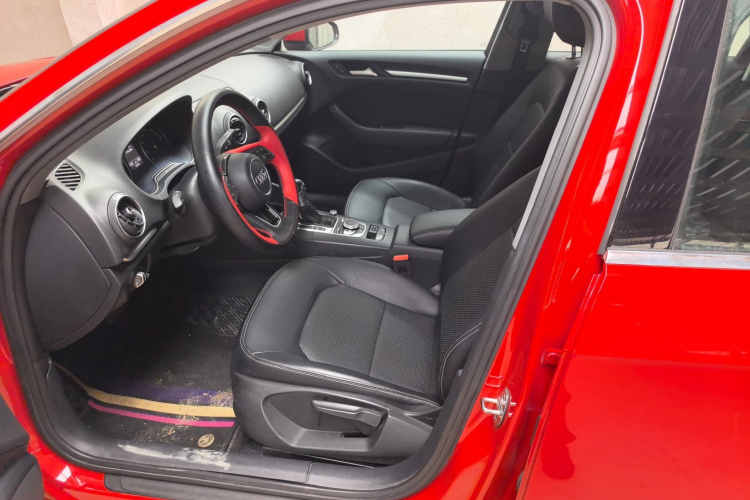 Audi A3 2018 car image #15