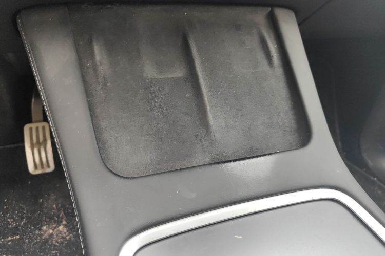 Tesla Model Y 2021 #9 Tesla Model Y 2021 car image #9