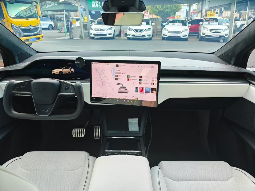 Tesla Model X 2024 #6 Tesla Model X 2024 car image #6