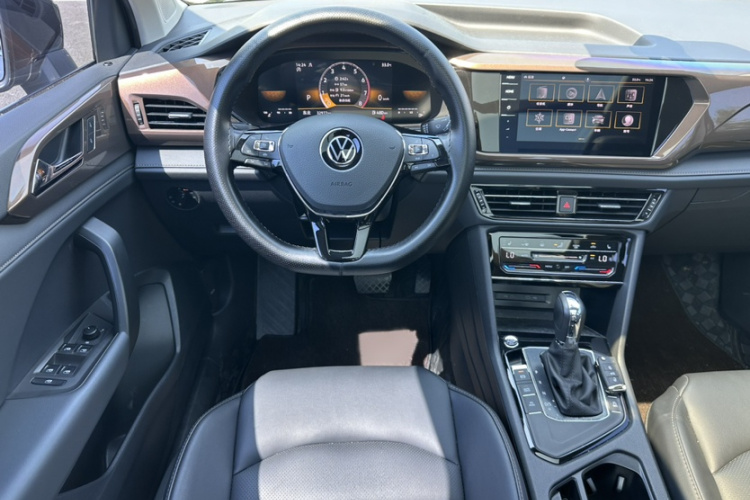 Volkswagen Tharu 2023 #11 Volkswagen Tharu 2023 car image #11