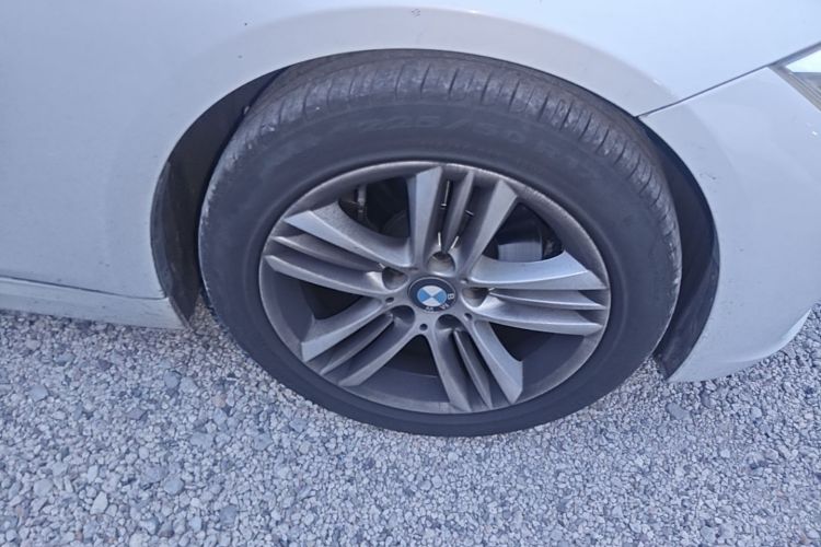 BMW 3 Series 2017 #9 BMW 3 Series 2017 car image #9