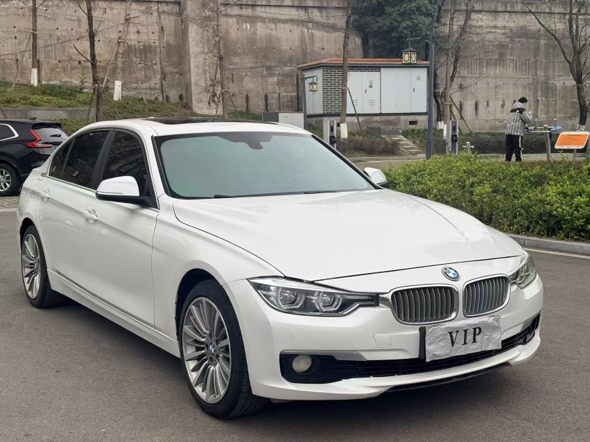 BMW 3 Series 2019 car image #3