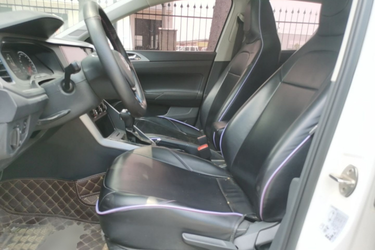 Volkswagen Polo 2020 car image #15