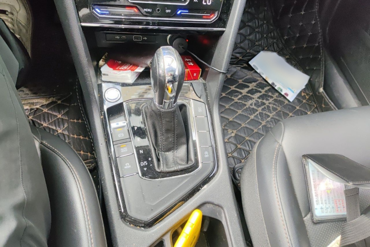 Volkswagen Tharu 2021 car image #18