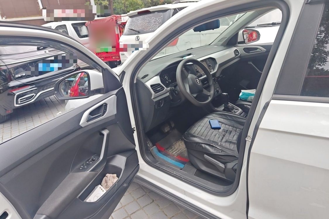 Volkswagen Tacqua 2020 #23 Volkswagen Tacqua 2020 صورة سيارة #23