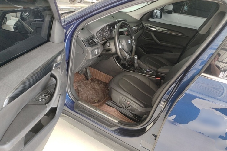 BMW X1 2018 car image #16