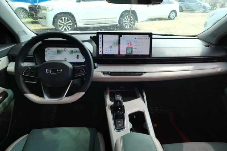 GEELY Emgrand L HiP 2022 صورة سيارة #10