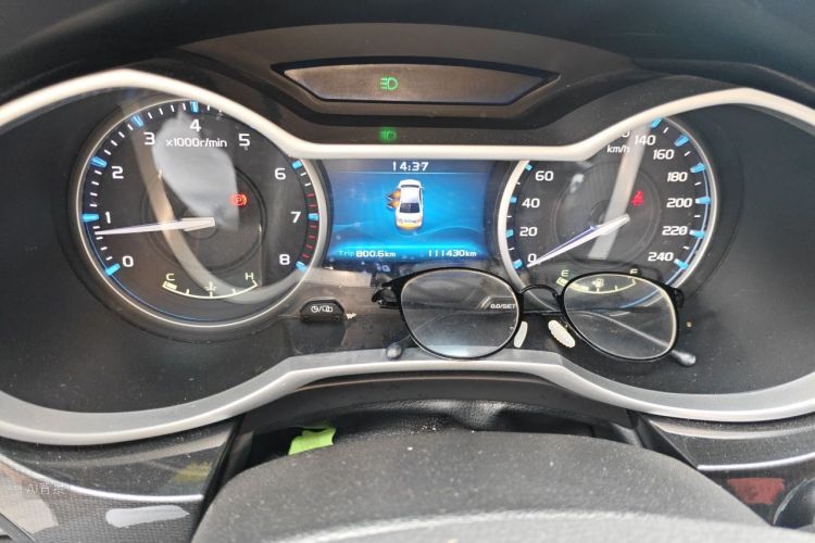 GEELY Emgrand 2016 #14 GEELY Emgrand 2016 car image #14