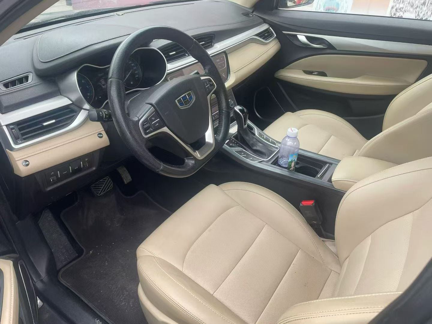 GEELY Emgrand 2019 #4 GEELY Emgrand 2019 car image #4