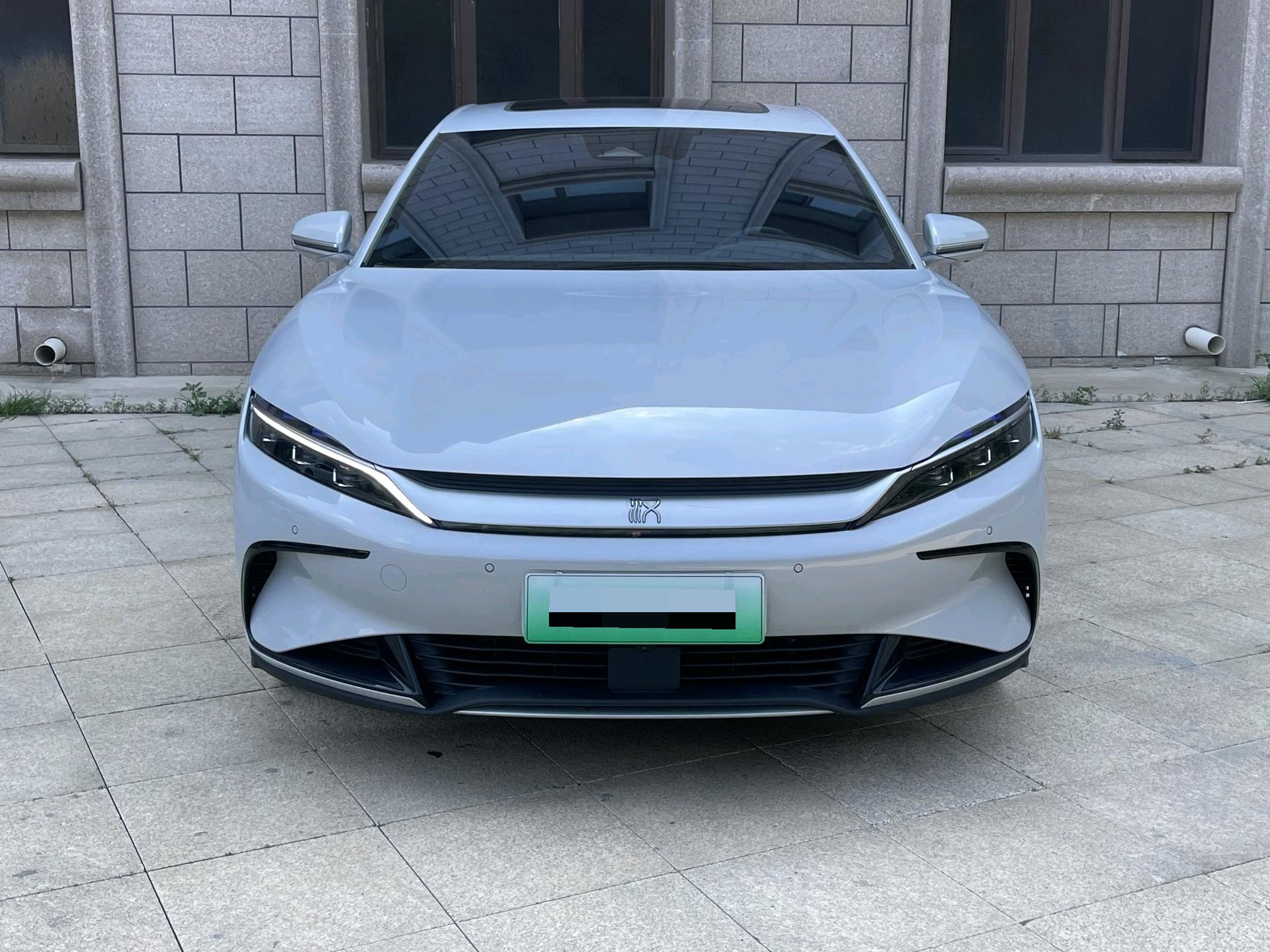 BYD Han 2024 car image #2