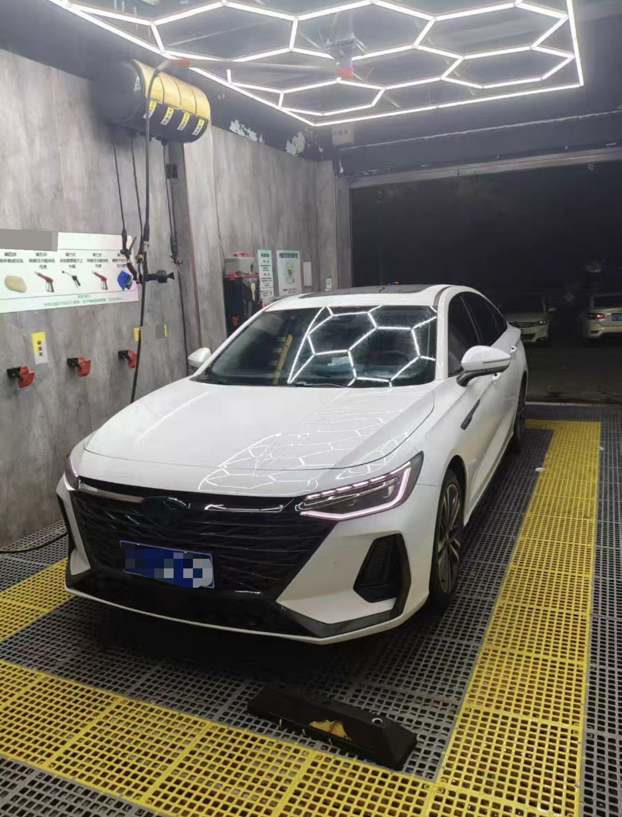 Chery Arrizo 8 2024 car image 