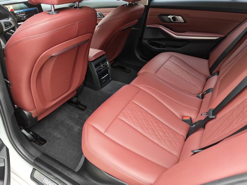 BMW i3 2023 car image #6