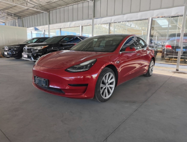 Tesla Model 3 2020 car image 